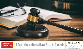 When and Why You Should Contact Lawyers A Comprehensive Guide